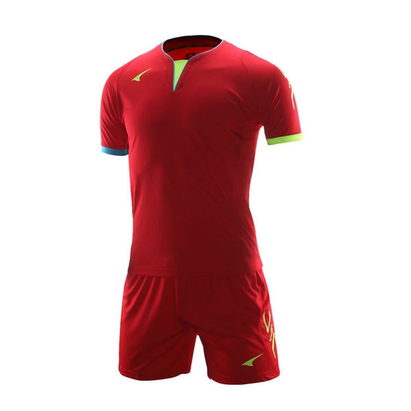 Футболен комплект от тениска с къси ръкави и панталони  - зелени, сини, червени, оранжеви