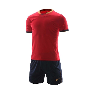 Футболен комплект от тениска с къси ръкави и панталони  - зелени, сини, червени, оранжеви