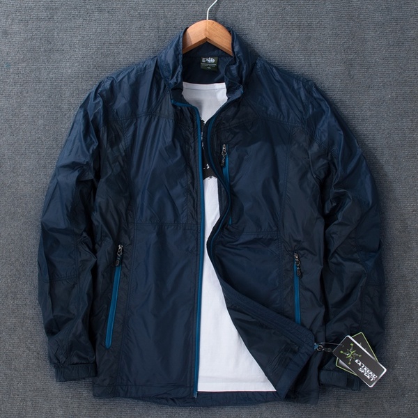 Κομψά ανδρικά  μπουφάν   κατάλληλα για πεζοπορία - λεπτότερο και καθολική σε διάφορα χρώματα -  για την άνοιξη και το φθινόπωρο