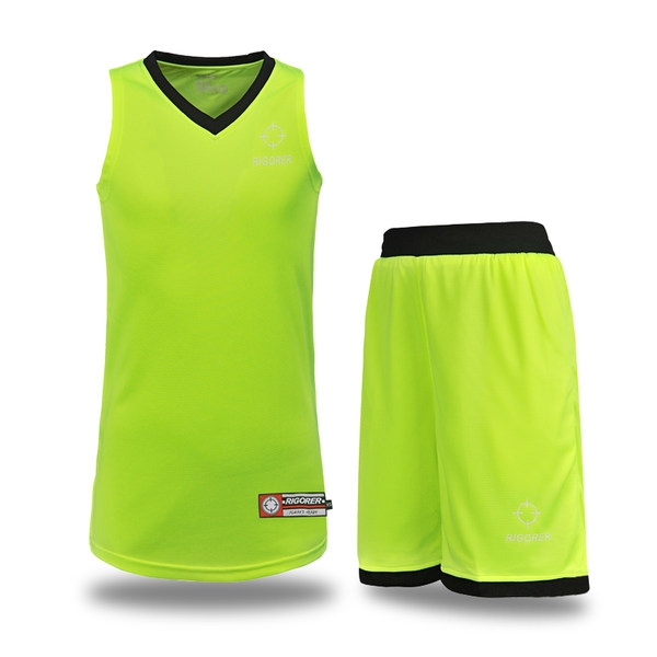 Баскетболни екипи различни модели и цветове