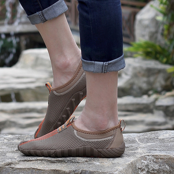 Унисекс пролетни и летни обувки в разлчни цветове - подходящи за ежедневие, спорт и туризъм - за мъже и жени