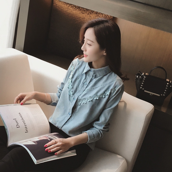 Τζιν πουκάμισο γυναικών με λουλούδια