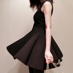 Дамска елегантна вечерна черна рокля 