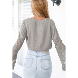 Дамска тениска  V-образно деколте с дълги ръкави сив и бял цвят