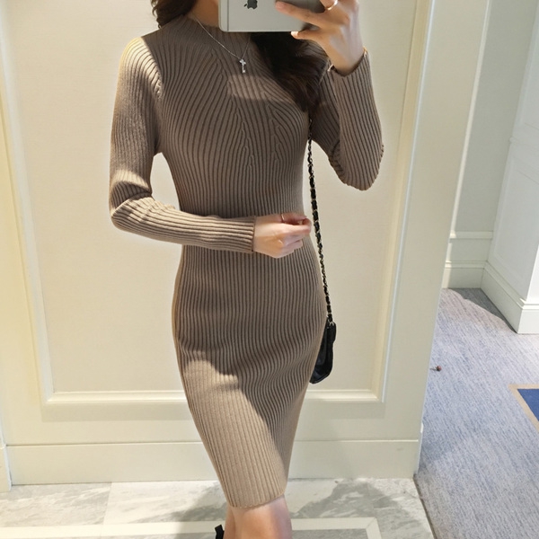 Τα δικαιώματα των γυναικών φόρεμα σε διάφορα χρώματα