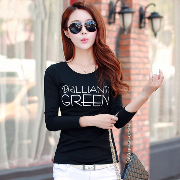 Γυναικεία ανοιξιάτικη  μπλούζα σε μαύρο και άσπρο