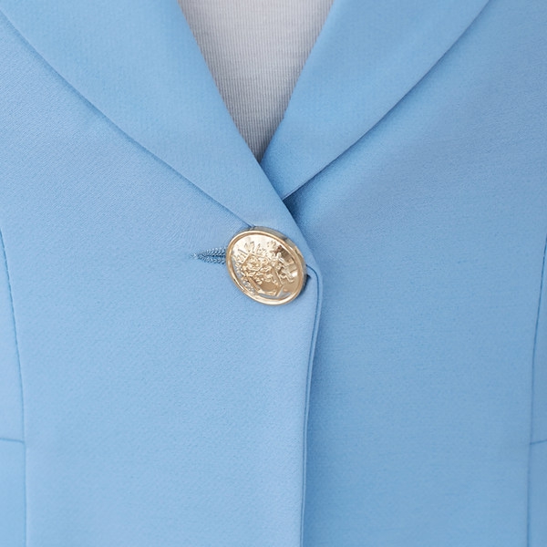 НОВО Дамско елегантно сако 