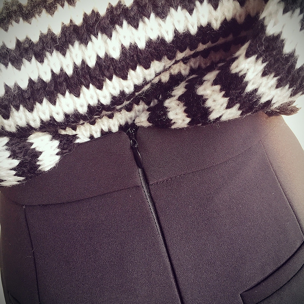 Дамски къси панталони с дантела