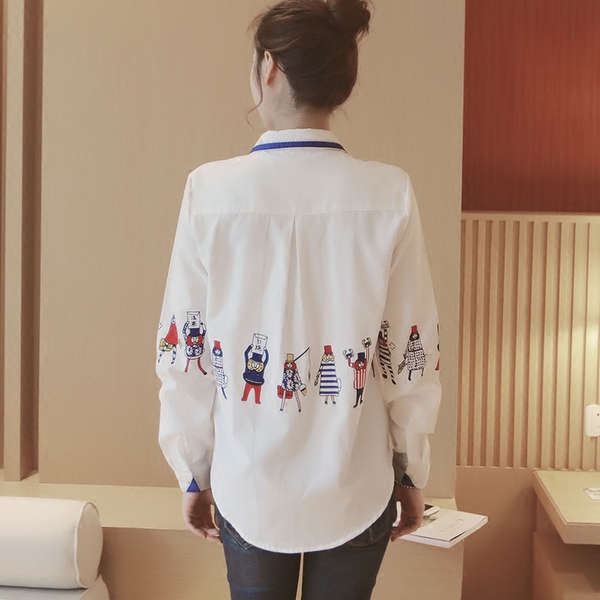 Дамска бяла риза с черно - бяла яка