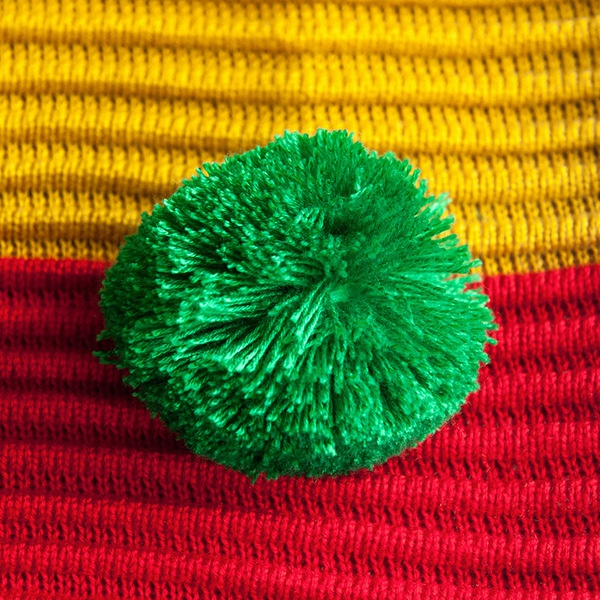 Παιδικό όμορφο πουλόβερ για κορίτσια με χάντρες