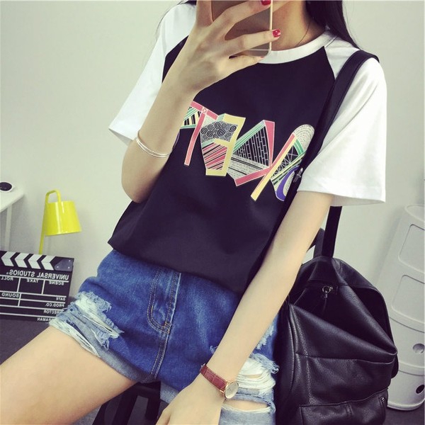 Κοντομάνικα γυναικεία διαφορετικά μοντέλα και χρώματα