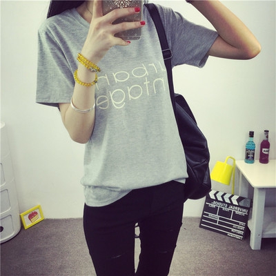 Κοντομάνικα γυναικεία διαφορετικά μοντέλα και χρώματα