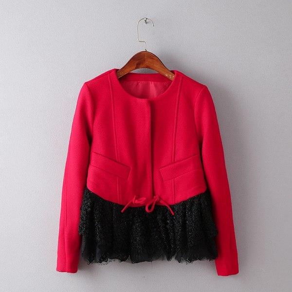 Γυναικείο  ανοιξηάτικο   σακάκι με πλούσια χρώματα και ενδιαφέροντα σχήματα