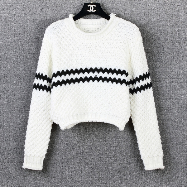 Γυναικεία  πλεκτ κοντή μπλούζα ημερησίως σε δύο μονδέλα - μπλε και άσπρο