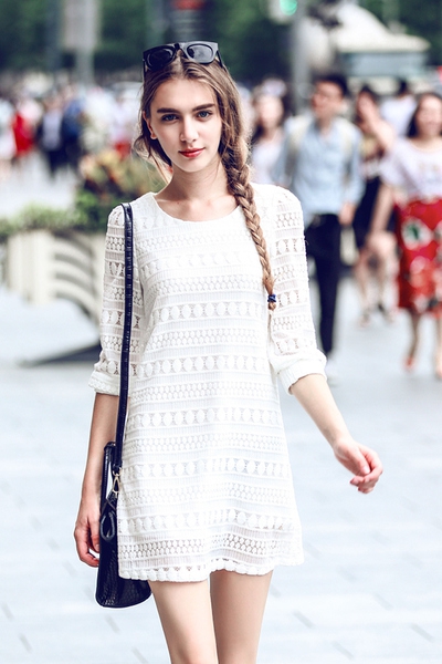 Κυρίες καθημερινή δαντέλα φόρεμα σε λευκό - ΑΝΟΙΞΗ