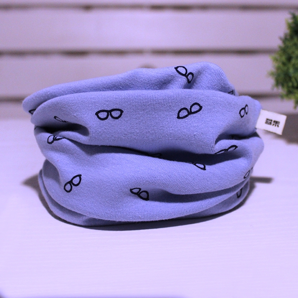 Детски шалове с анимационни герои - пролет, есен и зима - Дъфи дък - за момчета и мочета до 8 години