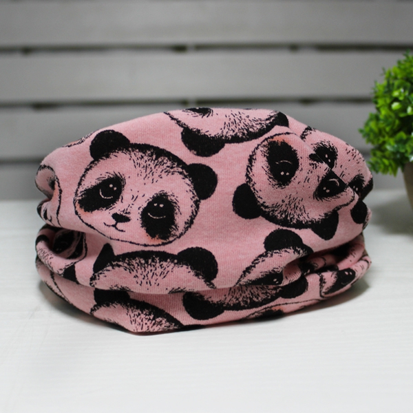 Детски шалове с анимационни герои - пролет, есен и зима - Дъфи дък - за момчета и мочета до 8 години