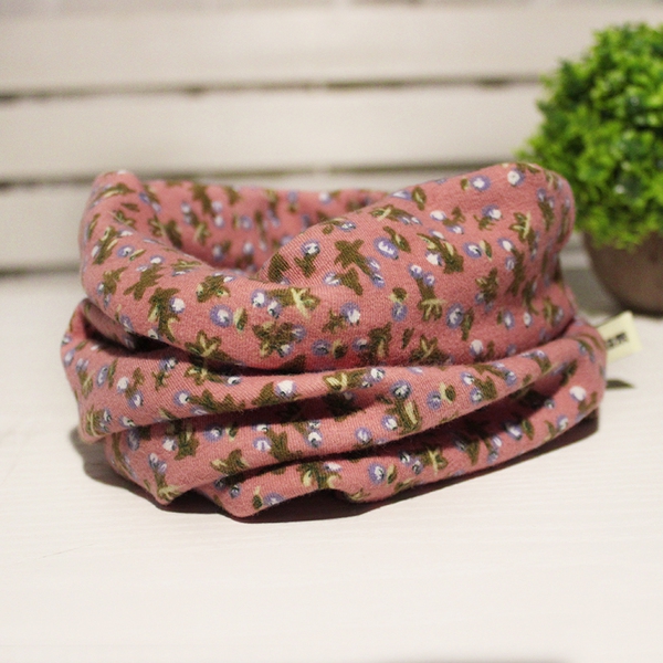 Детски шалове с анимационни герои - пролет, есен и зима - Дъфи дък - за момчета и мочета до 8 години