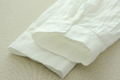 Модерна дамска риза в бял цвят - 2 модела яки