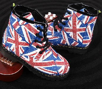 Παιδικά βελούδινα παπούτσια με λουράκια velcro και πλαϊνό φερμουάρ για αγόρια