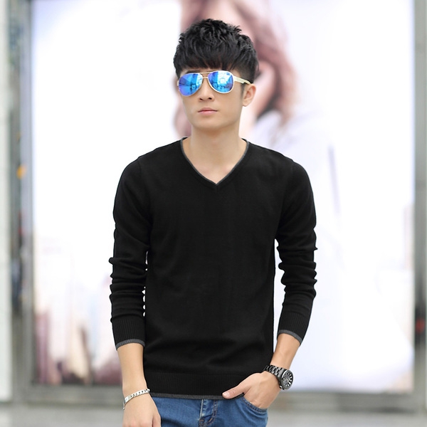 Мъжка блуза с V-образна яка - в много различни цветове с кадифе и без