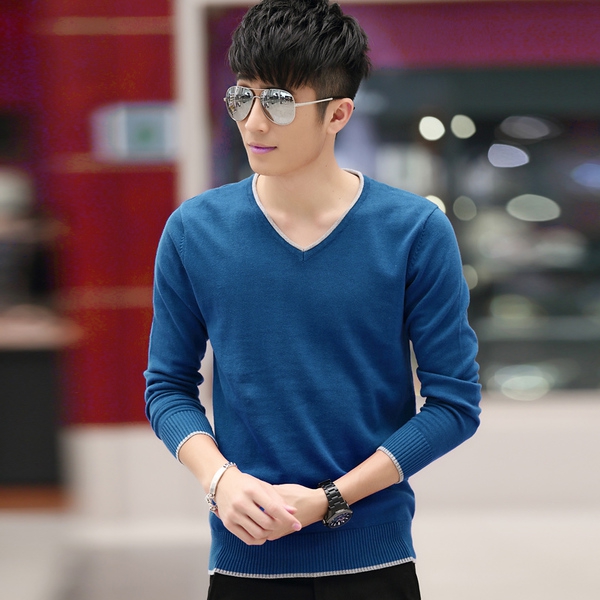 Мъжка блуза с V-образна яка - в много различни цветове с кадифе и без