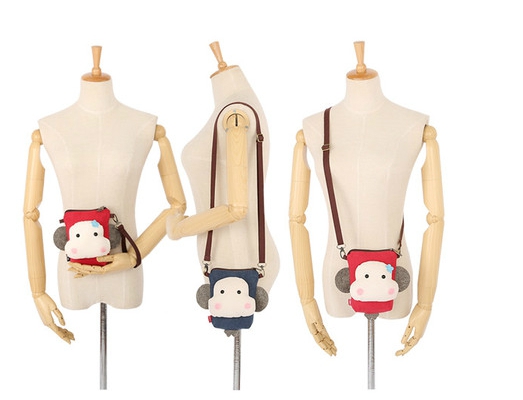 Маймунка - аксесоар в червен или син цвят