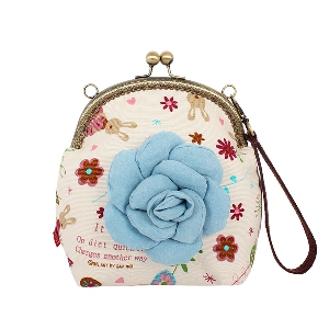 Дамска чанта с различни цветове роза