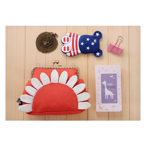 Дамска цветна чанта  с цветя - маргаритка