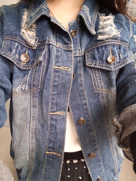 Ανοιξηάτικο Γυναικείο τζιν μπουφάν