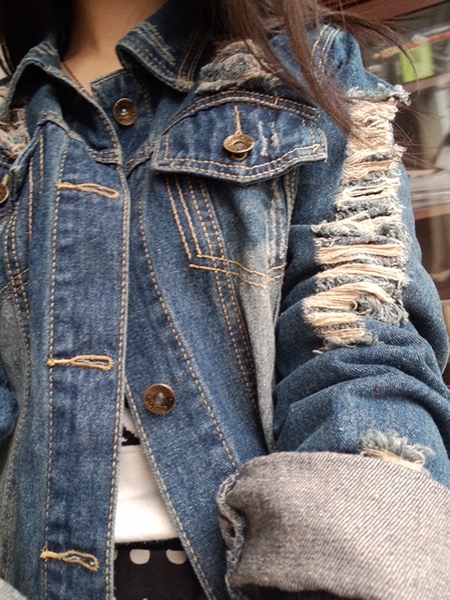 Ανοιξηάτικο Γυναικείο τζιν μπουφάν