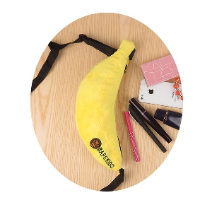 Детска чантичка \'Банан\' - за малки деца - момчета и момичета