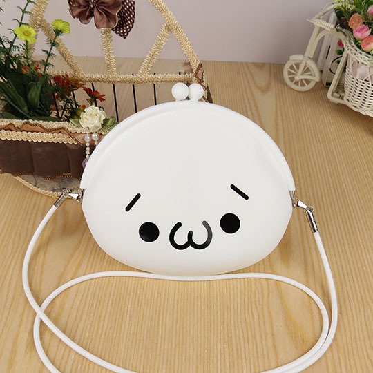 Лятна дамска бяла мини чанта 