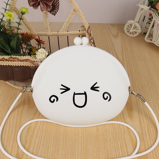 Лятна дамска бяла мини чанта 