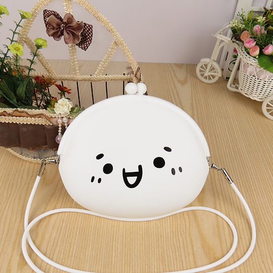 Лятна дамска бяла мини чанта 