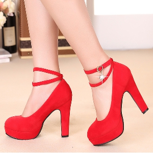 Дамски червени обувки: различни модели