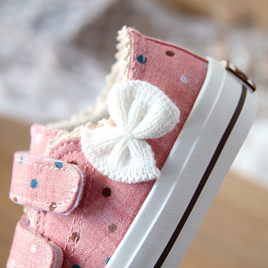 Παιδικά παπούτσια με κορδέλα για κορίτσια