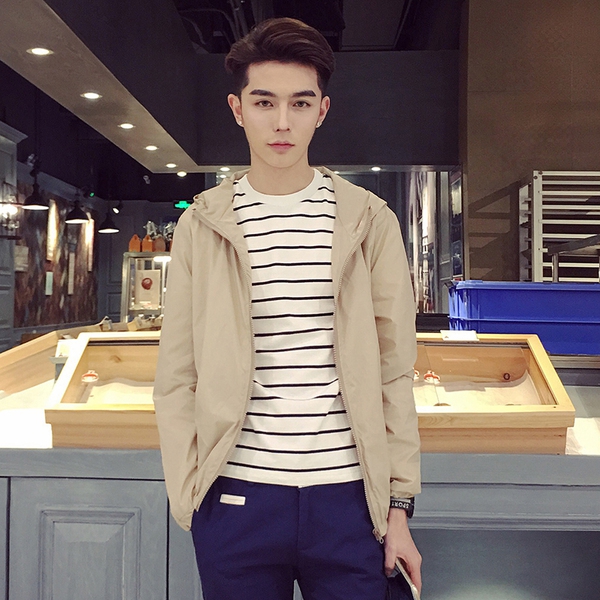 Ανδρικό   μπουφάν  για την άνοιξη σε διαφορετικά χρώματα