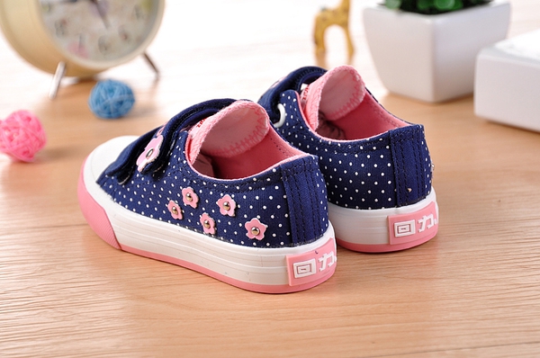 Υποδήματα για κορίτσια με βελκρό
