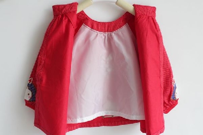Пролетна блузка за момичета в розово и червено
