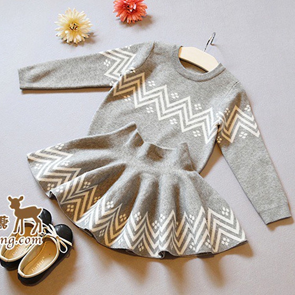 Детски комплект от пола и блузка - в сив цвят за момичета