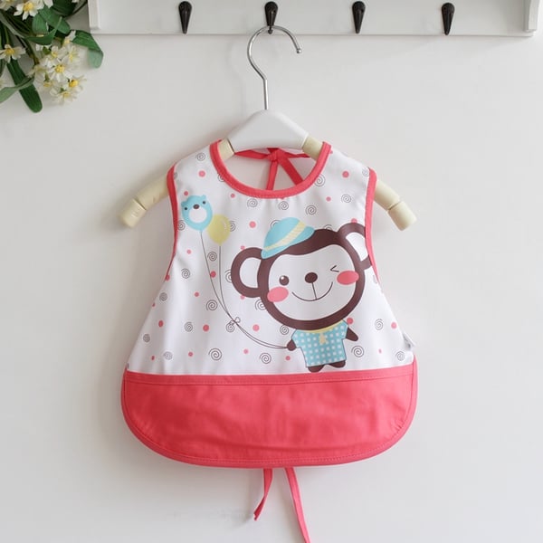 Бебешки лигавник с различни анимационни герои