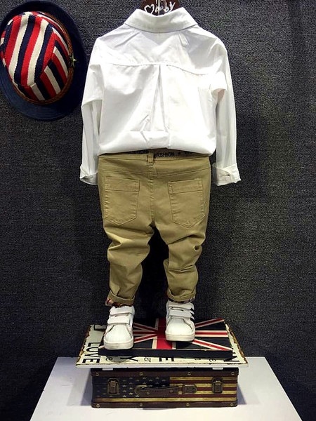 Бяла детска риза