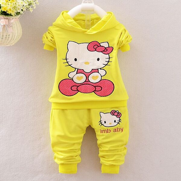 Пролетни комплект за момиченца различни цветове и модели