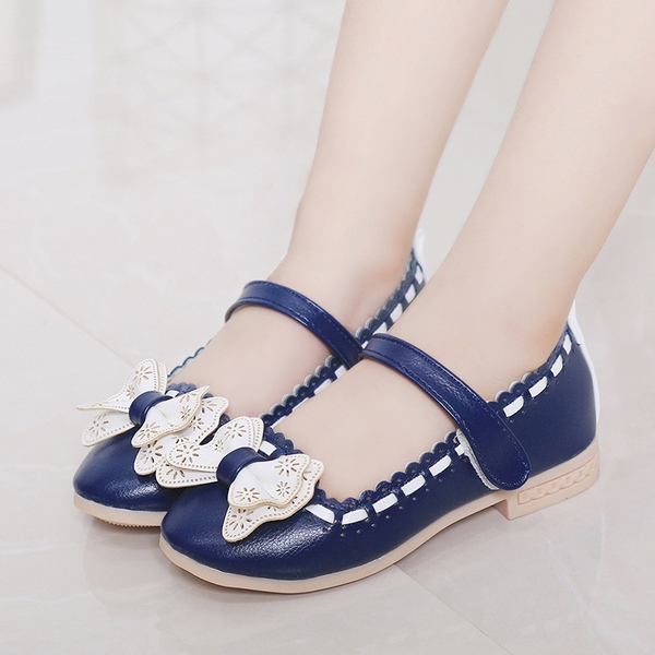 Пролетни обувки за момичета в три цвята