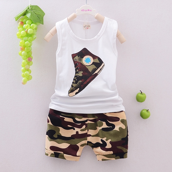 Летни комплекти за момчета различни цветове и модели