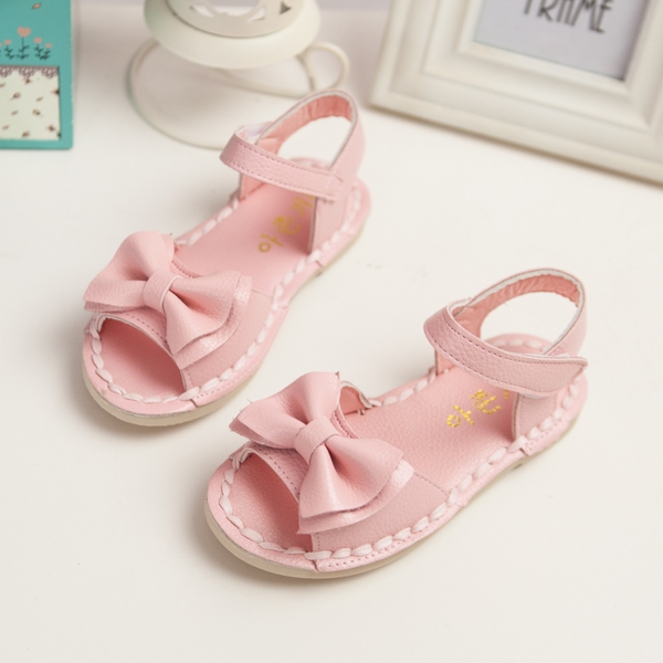 Кожени сандалки с панделка-три цвята