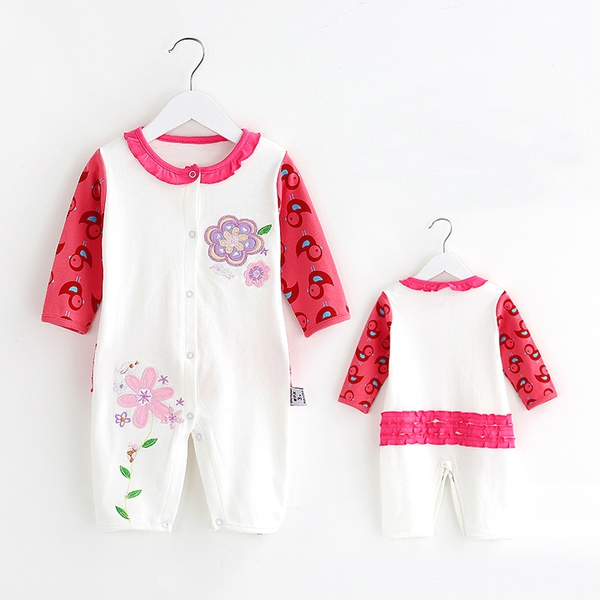 Пролетни бебешки дрехи за момичета - в много различни цветове и модели