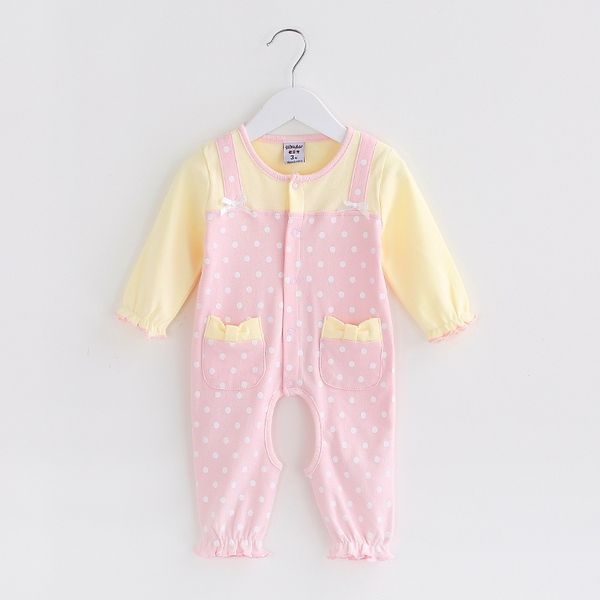 Пролетни бебешки дрехи за момичета - в много различни цветове и модели