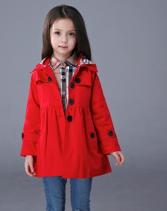 Детски памучни якета за момичета със сваляща се качулка - черено и светлокафяво 
